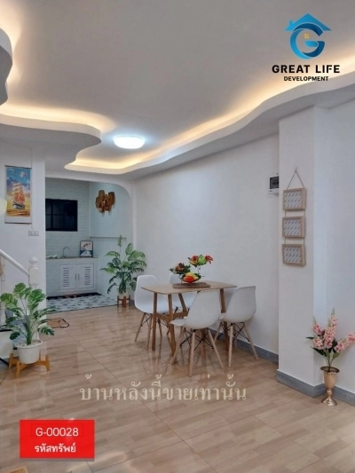 ขายทาวน์เฮาส์ 2 ชั้น หมู่บ้านเค.ซี.ร่มเกล้าวิลล์ ถนนร่มเกล้า 18 บ้านรีโนเวทแปลงโฉมทั้งหลัง รูปที่ 6