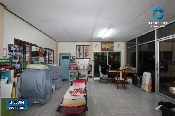 บ้านเดี่ยว 2 ชั้น 2 หลัง ริมถนนสายหลัก ซอย หมู่บ้านศรีเพชรการเคหะ รูปที่ 4