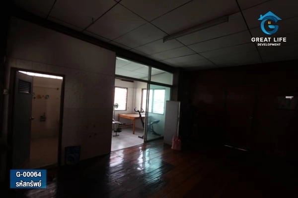 บ้านเดี่ยว 2 ชั้น 2 หลัง ริมถนนสายหลัก ซอย หมู่บ้านศรีเพชรการเคหะ รูปที่ 19