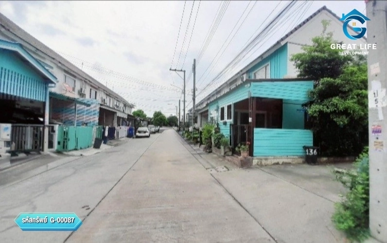 ชายทาวน์เฮ้าส์ 2 ชั้น หมู่บ้านพฤกษา 74 รูปที่ 2
