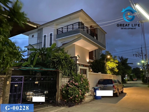 ขายบ้านเดี่ยว 3 ชั้น (หลังมุม) ซ.บางกระดี่ 1 เขตบางขุนเทียน กรุงเทพมหานคร รูปที่ 2